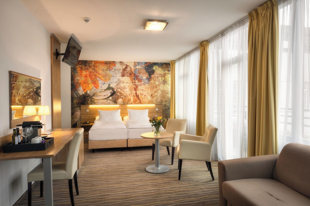 Akcent Hotel 42/67