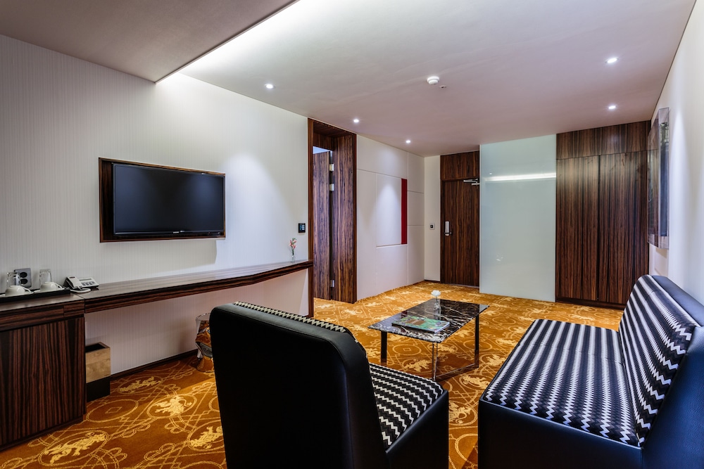 Hotel Leo 39/48
