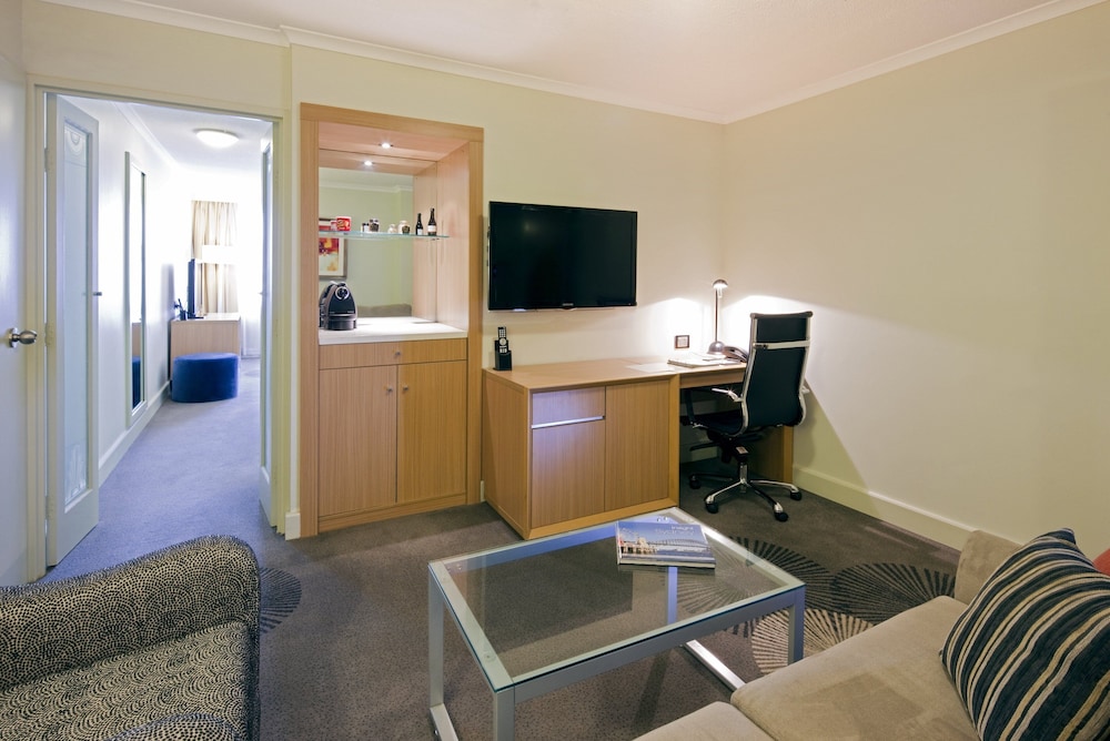 Holiday Inn Parramatta 59/76
