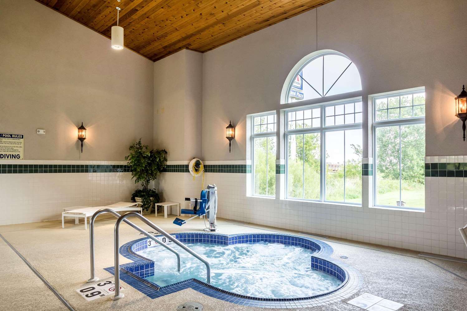 Country Inn Suites By Radisson Fond Du Lac Wi 22/49