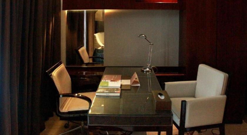 Zhong Lian (GDH) International Hotel 35/48