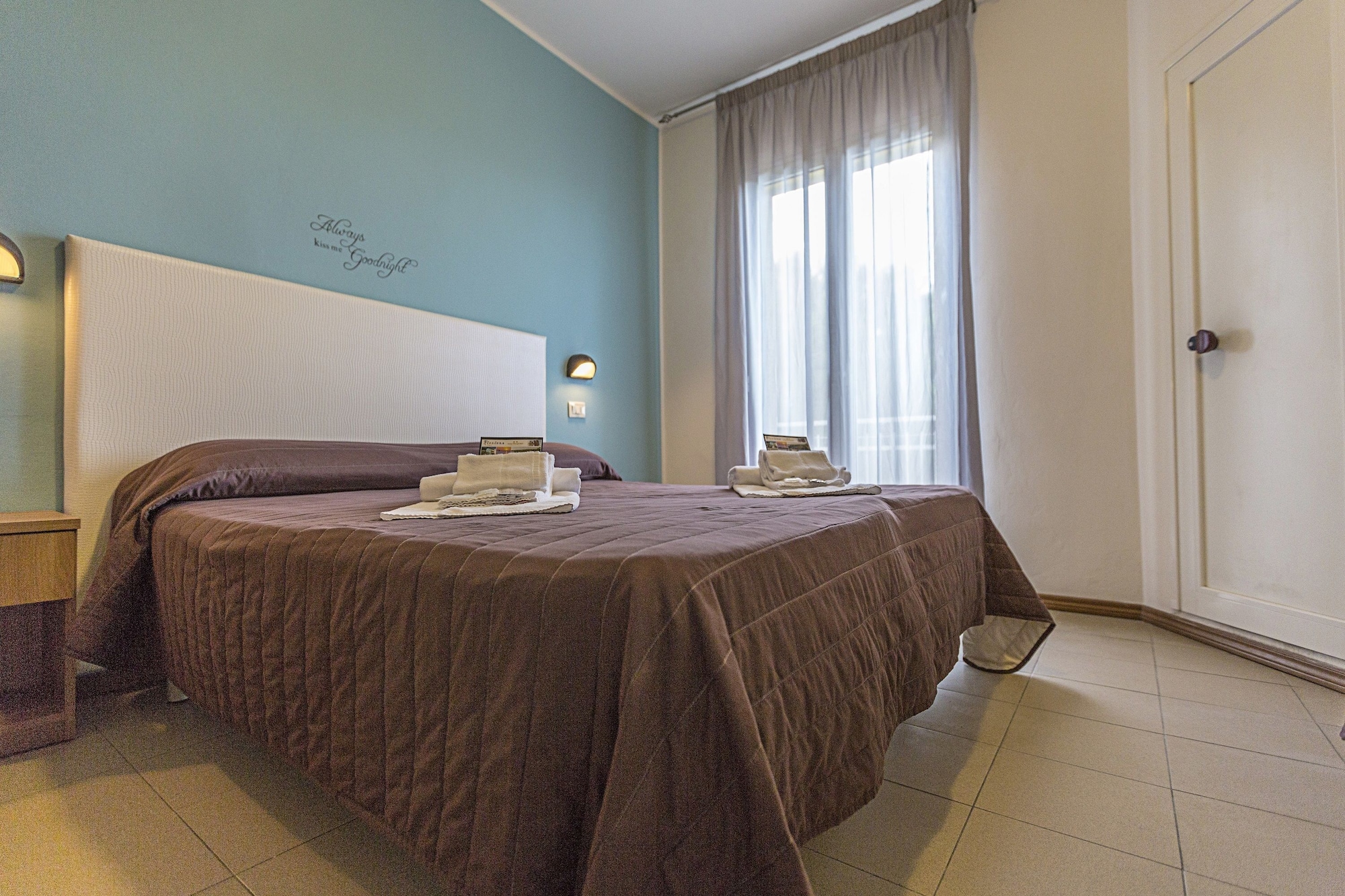 غرفة بسريرين منفصلين، Hotel Veladoro 2/3