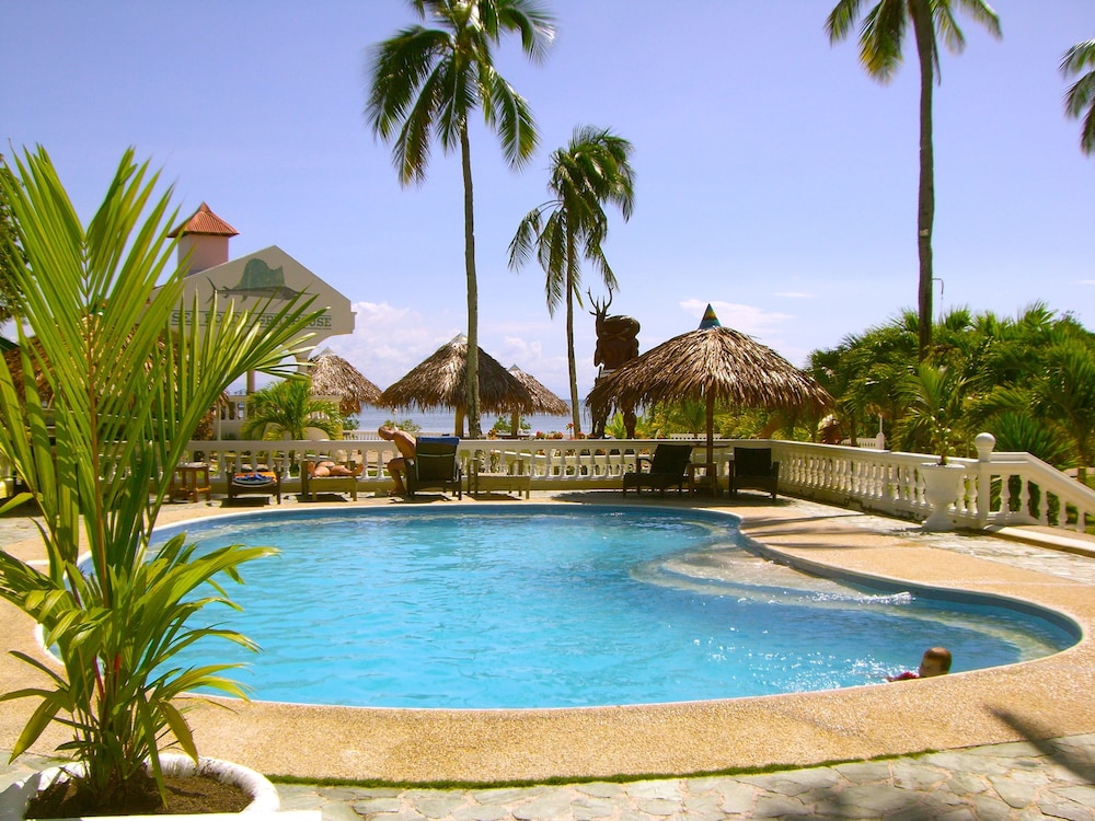 Whispering Palms Island Resort 1/40