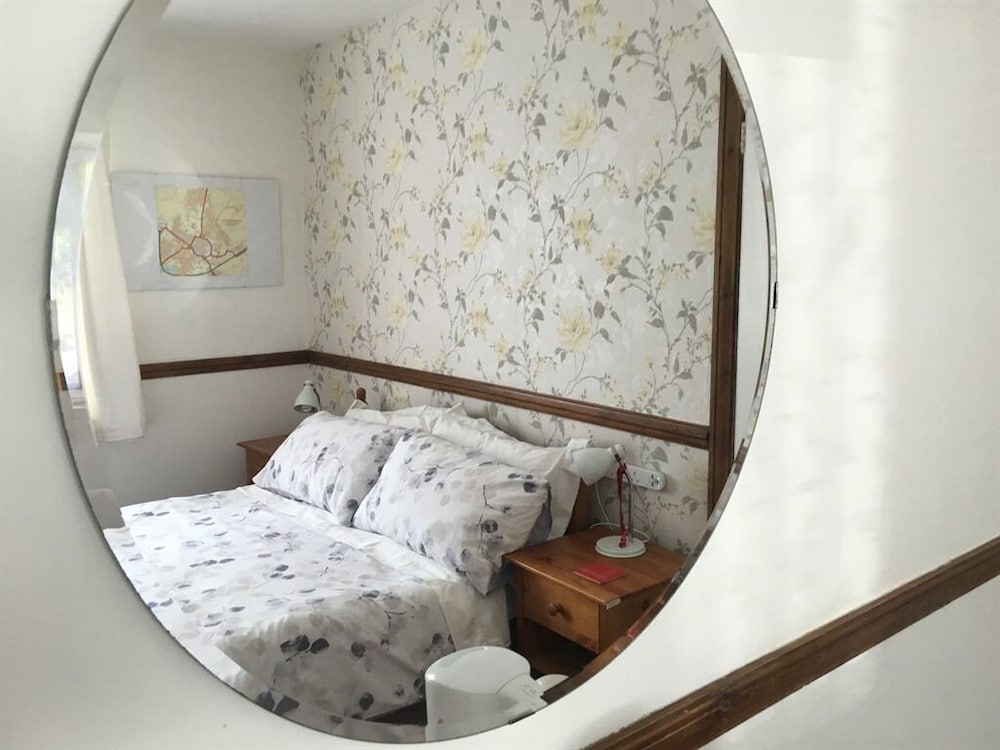 The Cottage 15/29