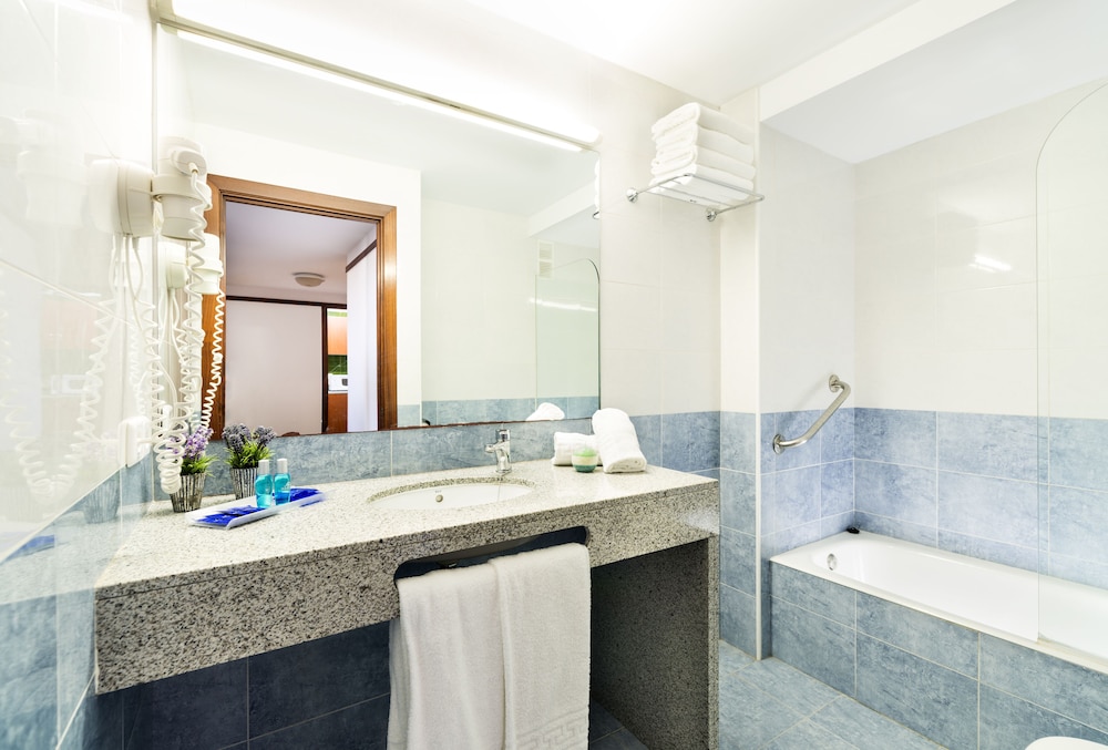 Costa Encantada Suites and Resort 30/75