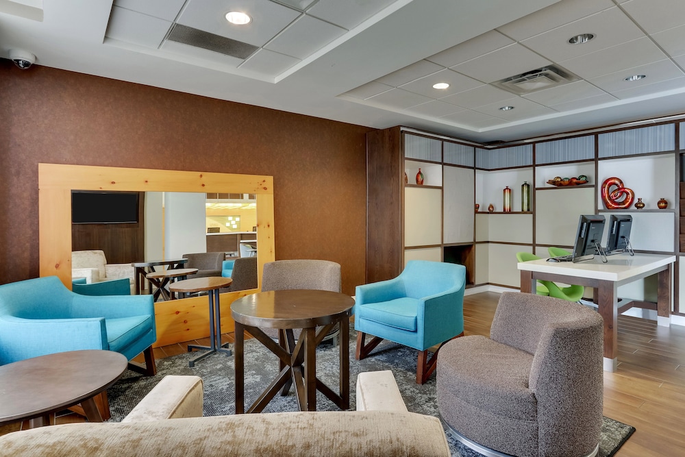 HOLIDAY INN FRANKLIN - COOL SPRINGS 33/64