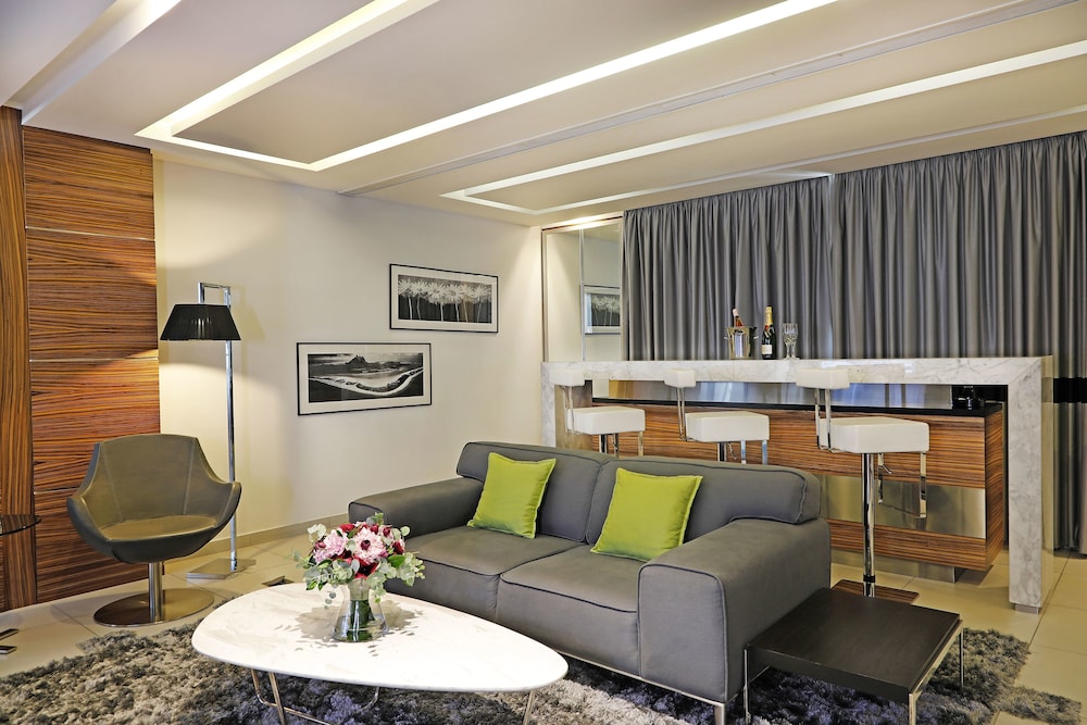 Warwick Stone 55 Hotel Beirut 34/41