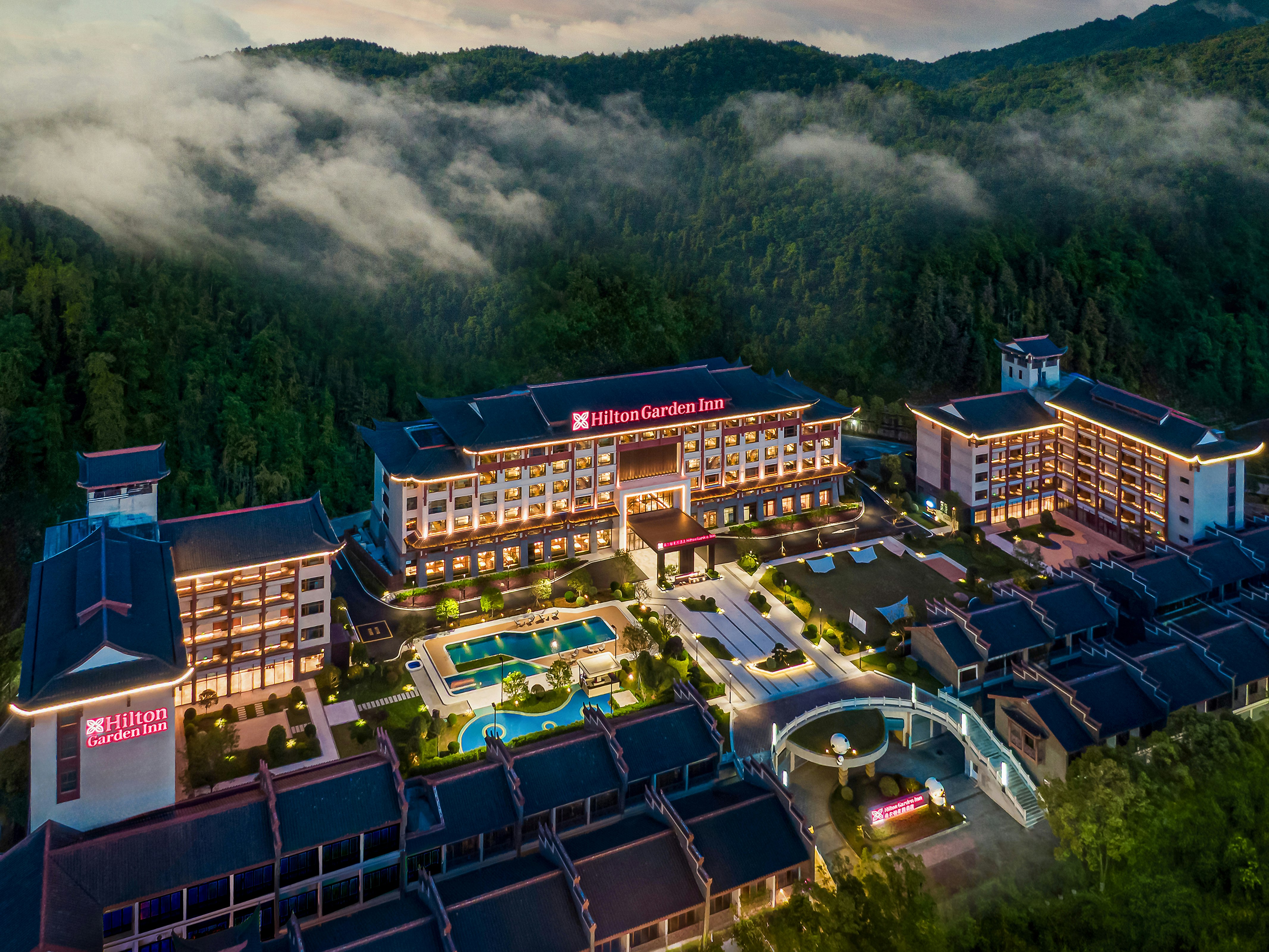 Hilton Garden Inn Zhangjiajie Wulingyuan 4/36
