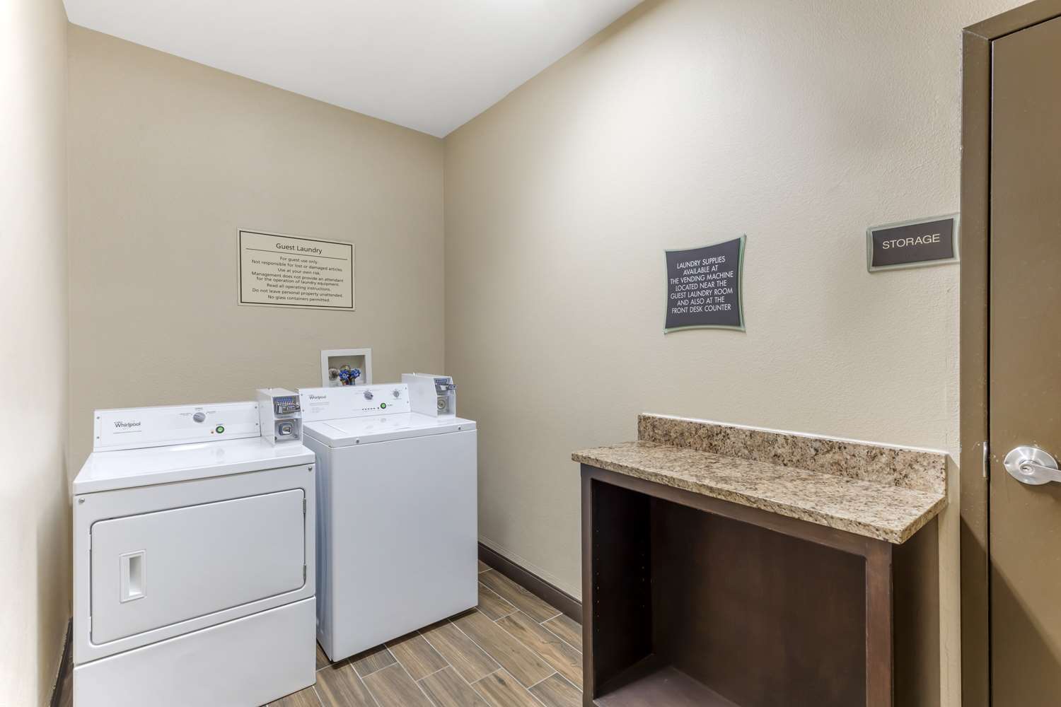 Best Western Plus Burleson Inn & Suites 6/32