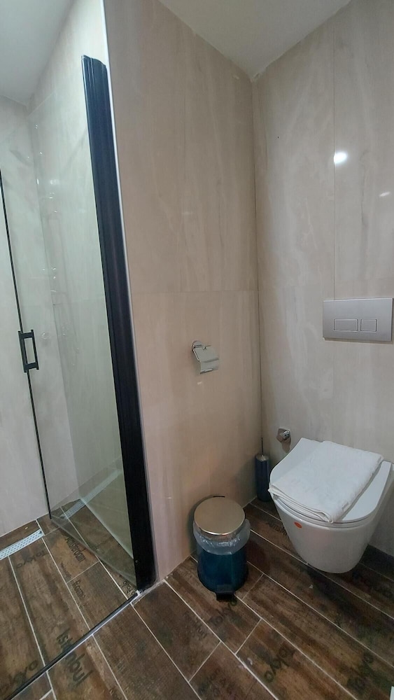 Lupo Libero Hotel 46/50