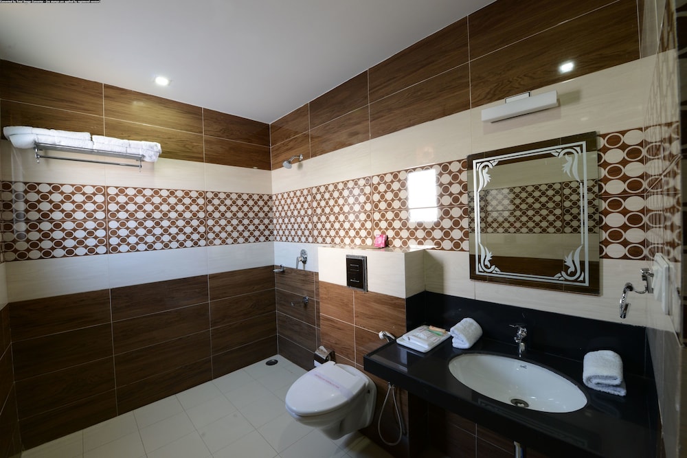 HEERALAL HOTEL 22/22