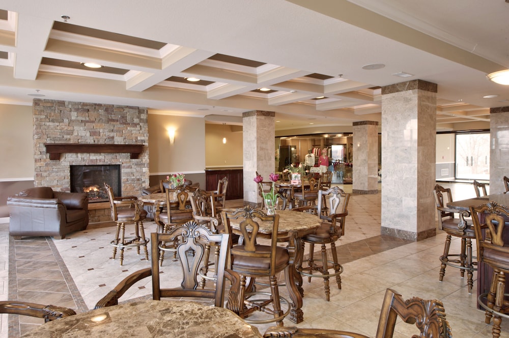 Camden On the Lake Resort Spa Yacht Club 48/68
