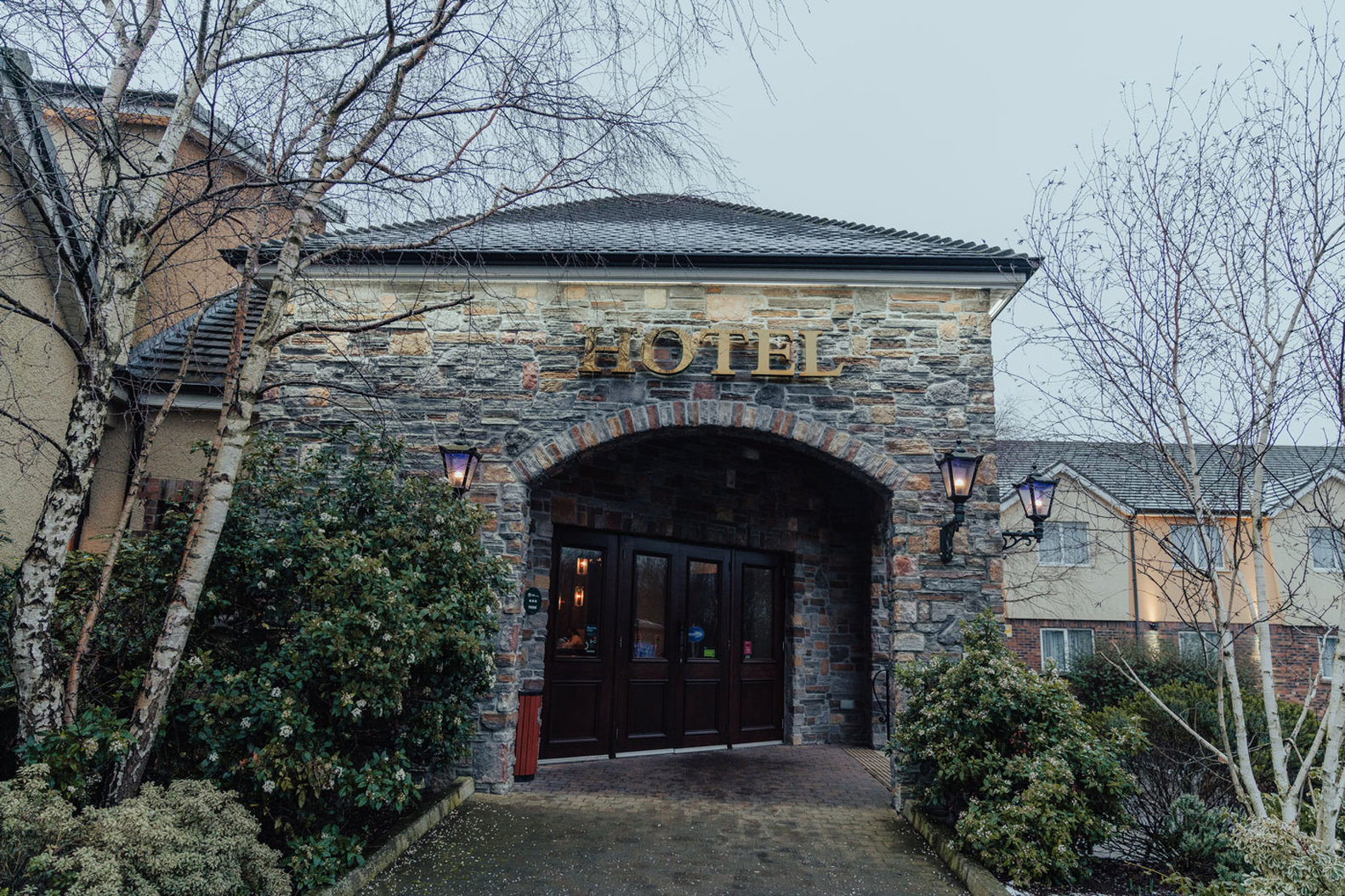 Corr's Corner Hotel 2/42
