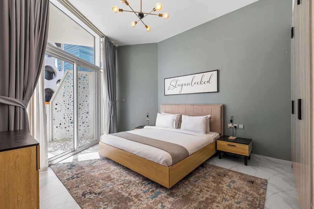 1 BEDROOM, FAMILY, APARTMENT, BURJ KHALIFA VIEW