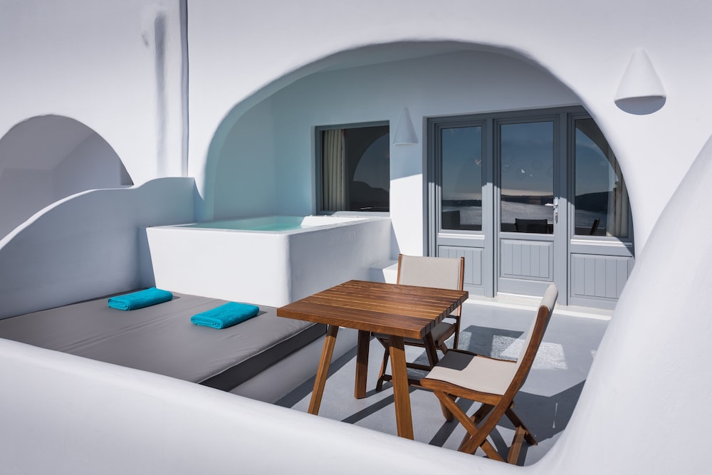 Maregio Suites 37/50