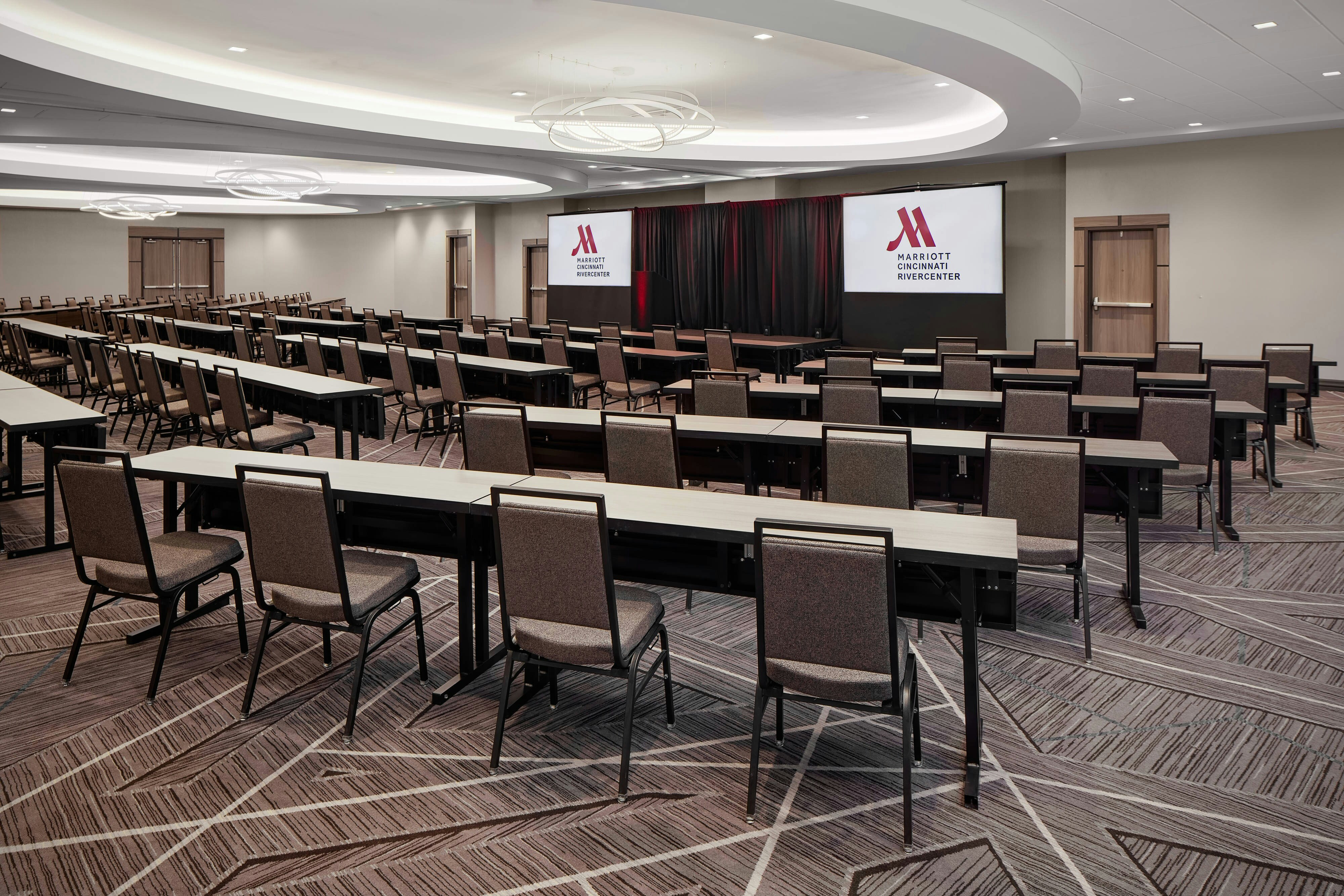 Marriott Cincinnati Rivercenter 27/37