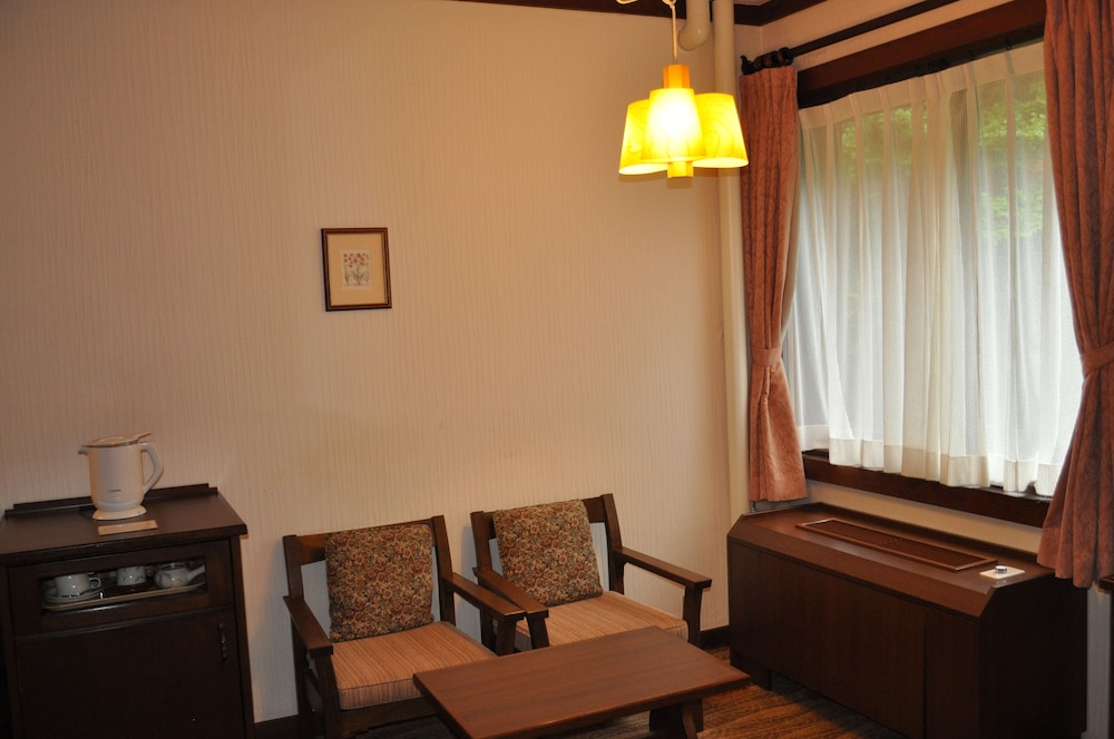 KAMIKOCHI IMPERIAL HOTEL 46/69