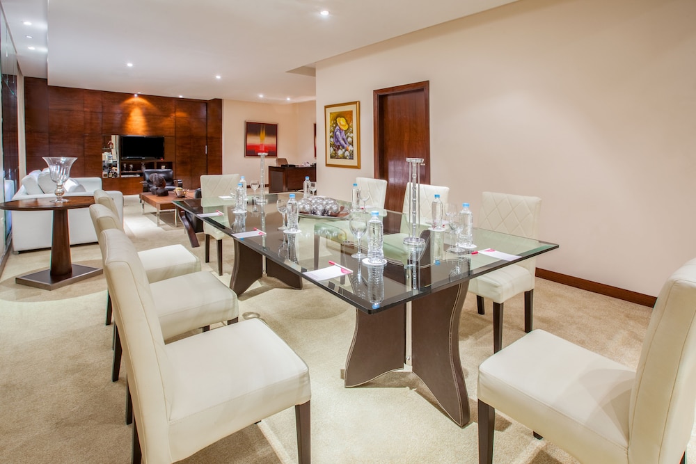Crowne Plaza Asuncion 55/73
