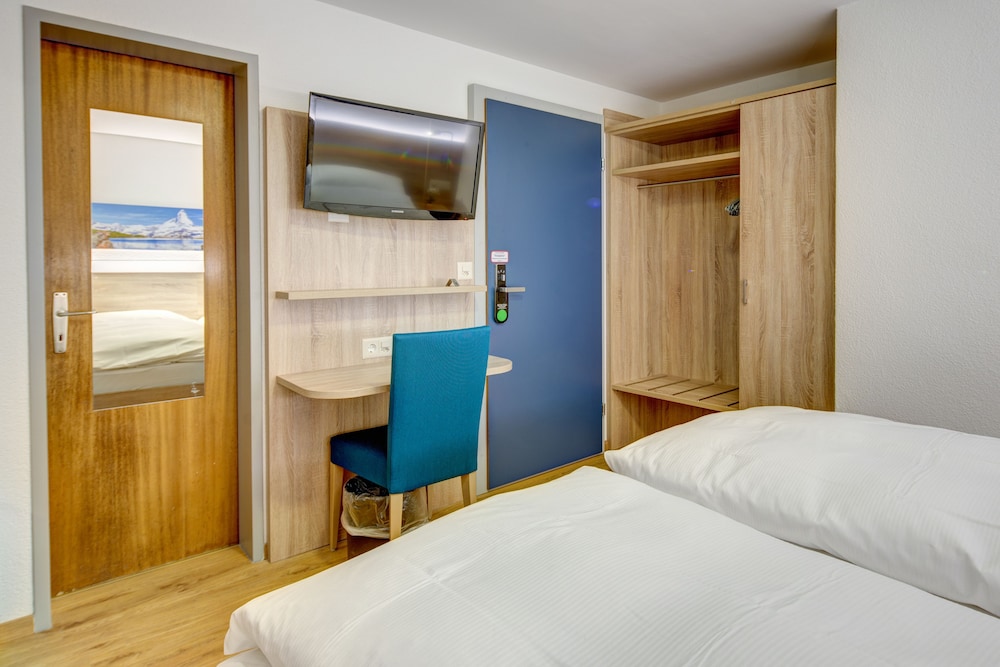 Matterhorn Inn 11/57