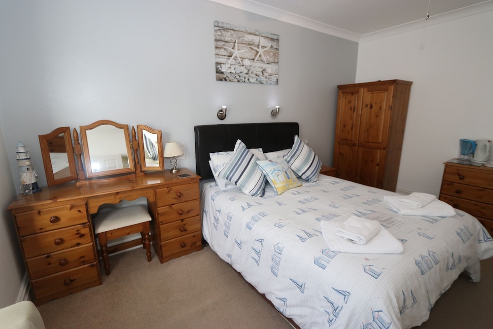 The Pebbles - B&amp;B 14/50