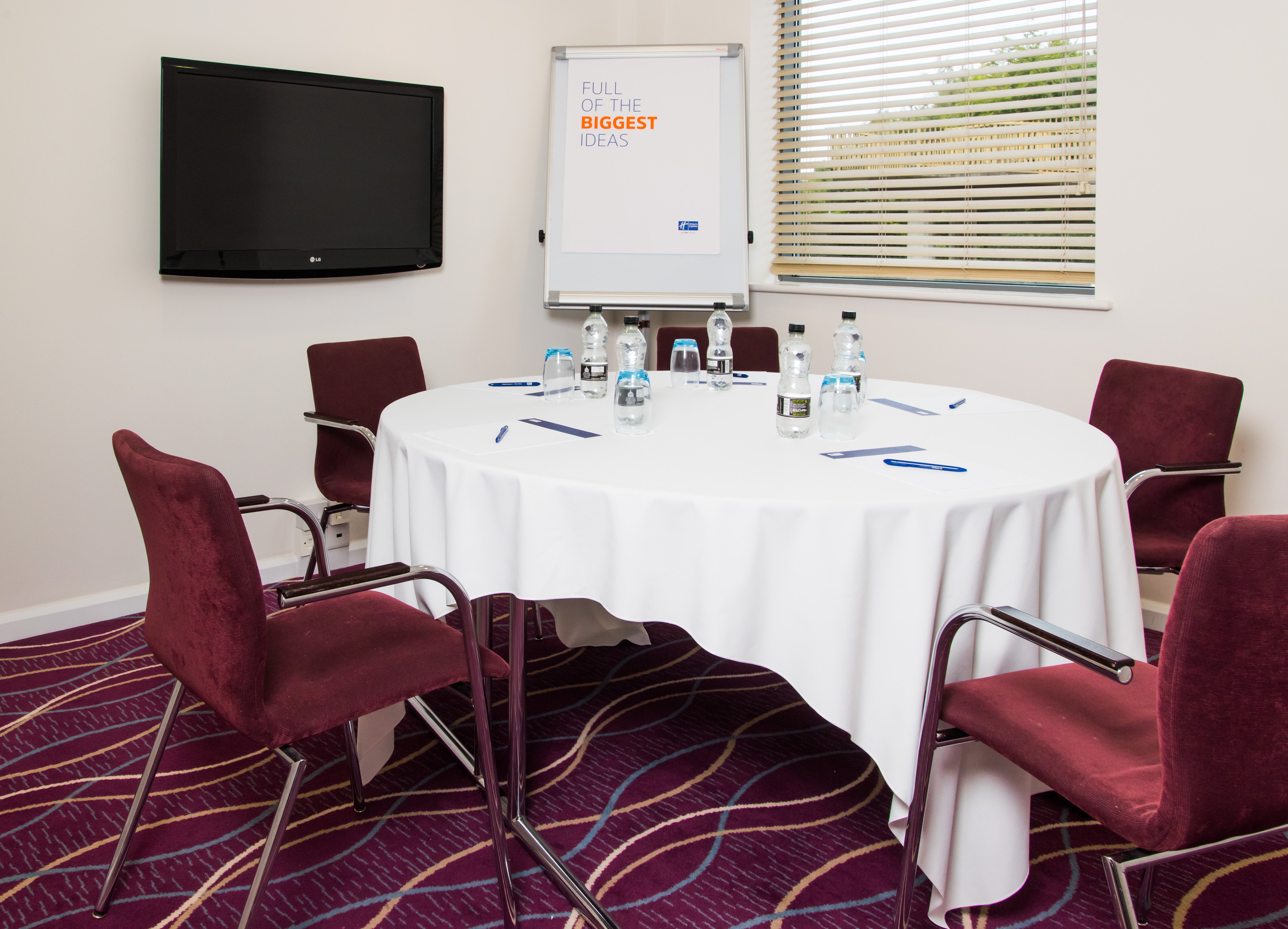 Holiday Inn Express Tamworth 50/58