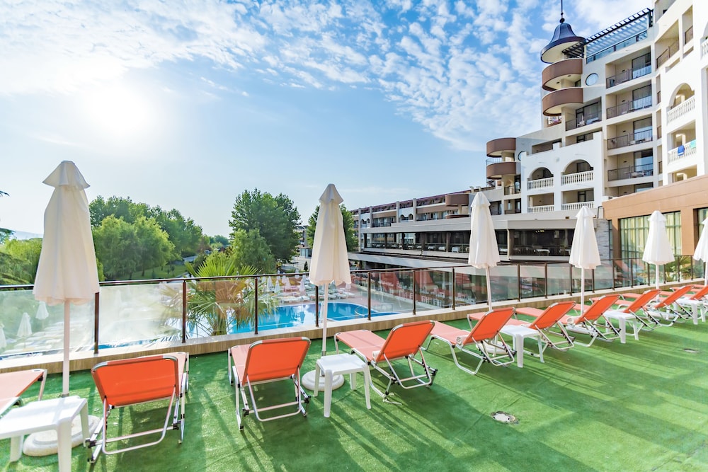 HI Hotels Imperial Resort 46/50
