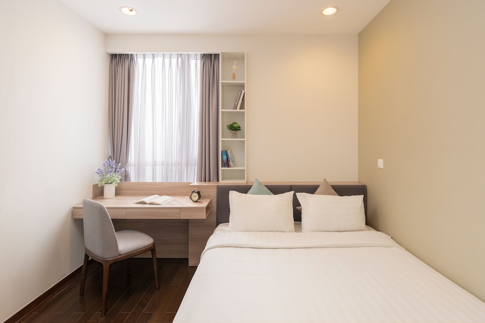 3 BEDROOMS, APARTMENT