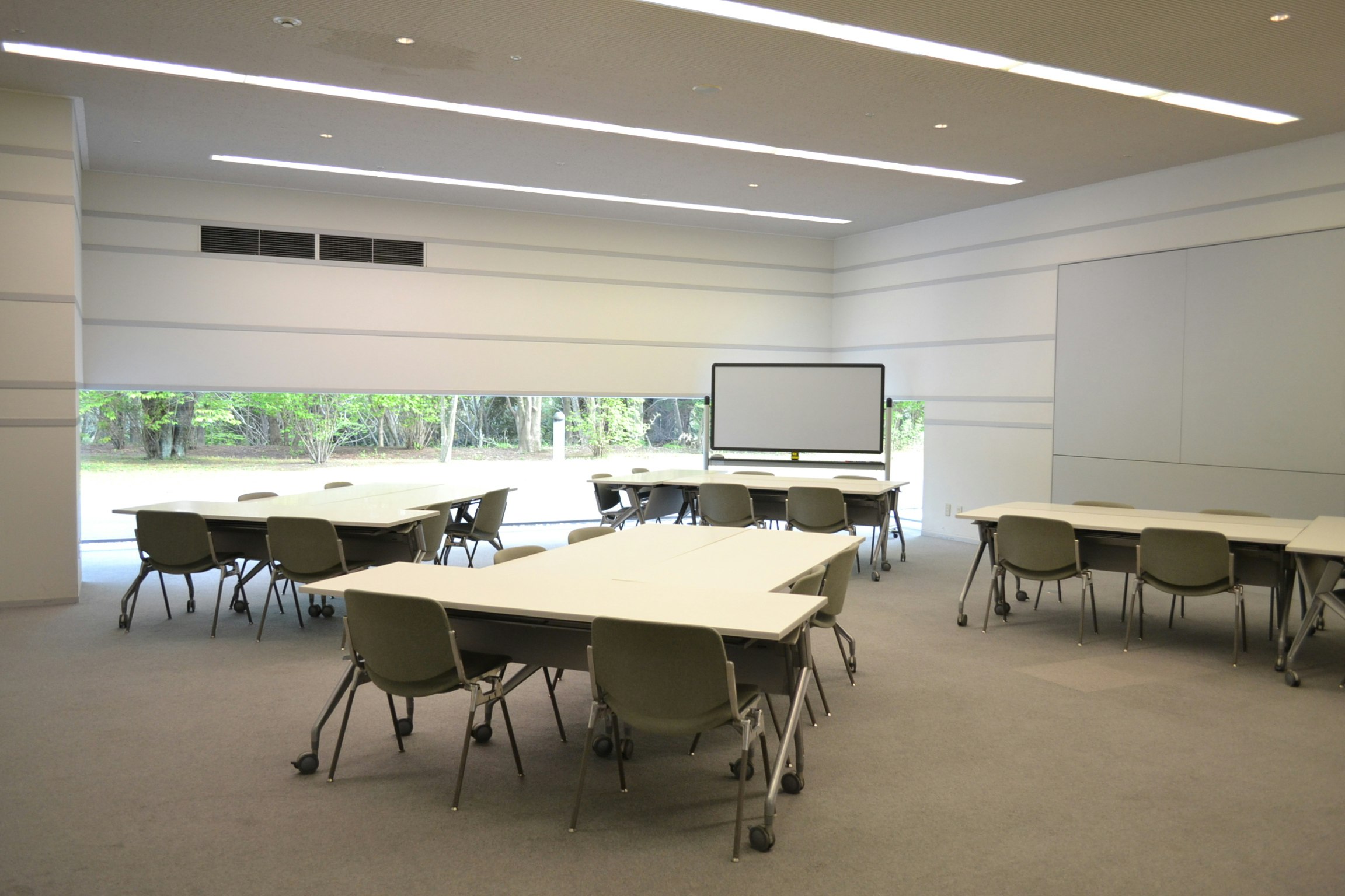 Okura Akademia Park Hotel 64/75