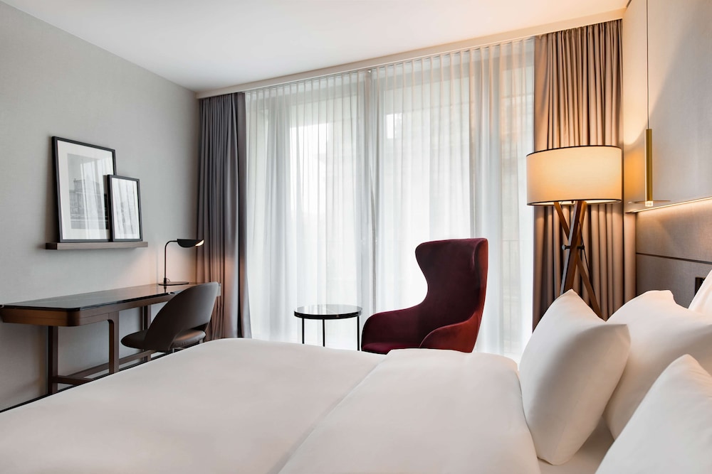 Radisson Collection Hotel, Berlin 13/68