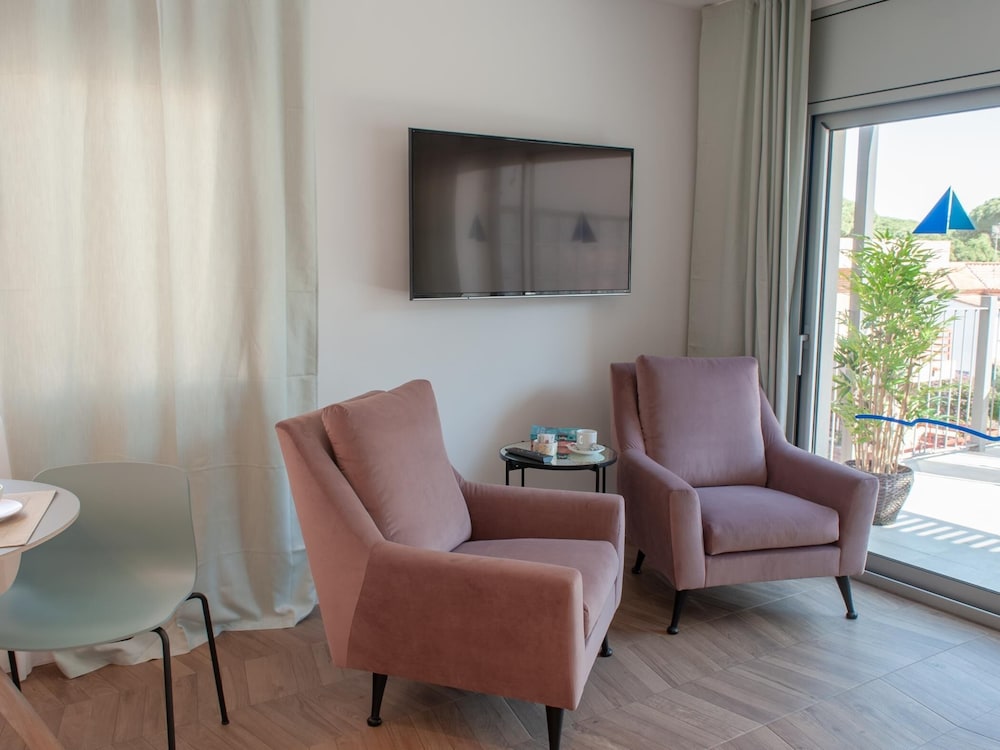 Apartamentos Porta Coeli 42/64