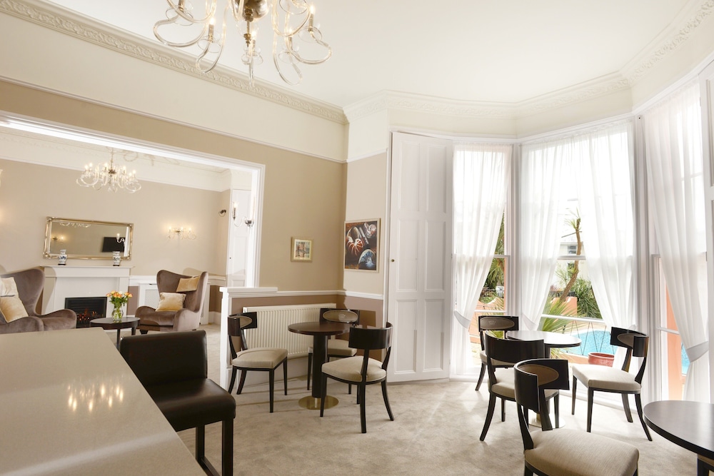 The Devon Court 31/43