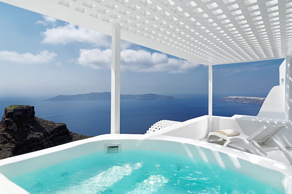 Tholos Resort 37/62