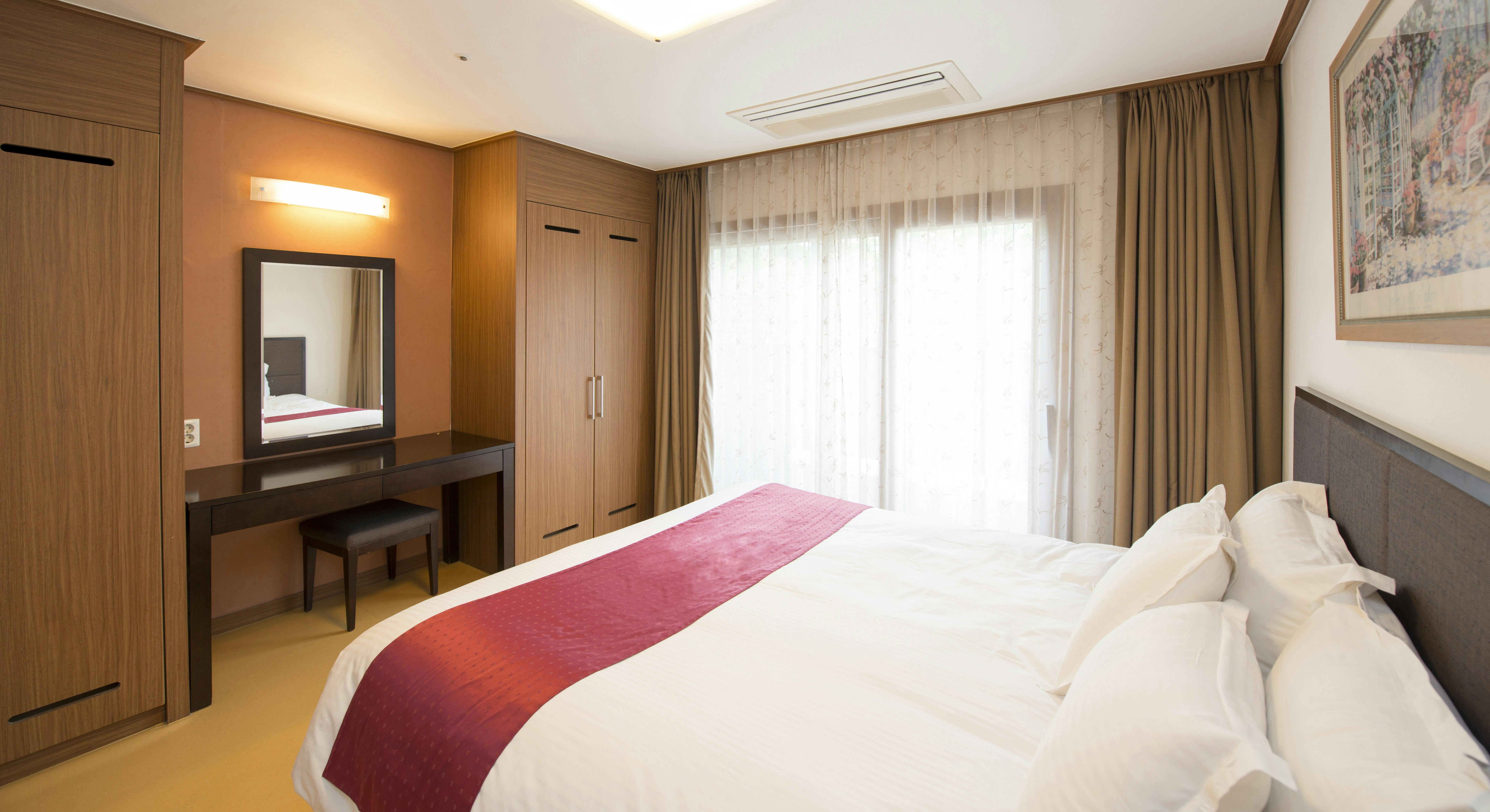 Holiday Inn & Suites Alpensia Pyeongchang Suites 24/73