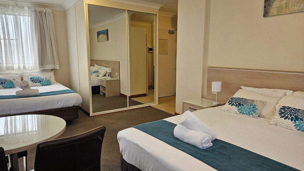 Copacabana Shores 52/54