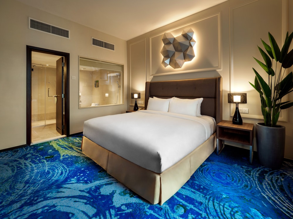 Eastin, Deluxe, Suite, King Bed