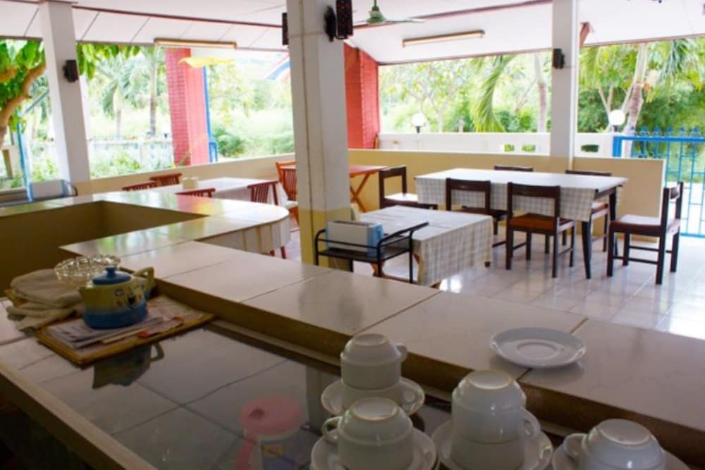Sichang Shine Khao Resort 46/54