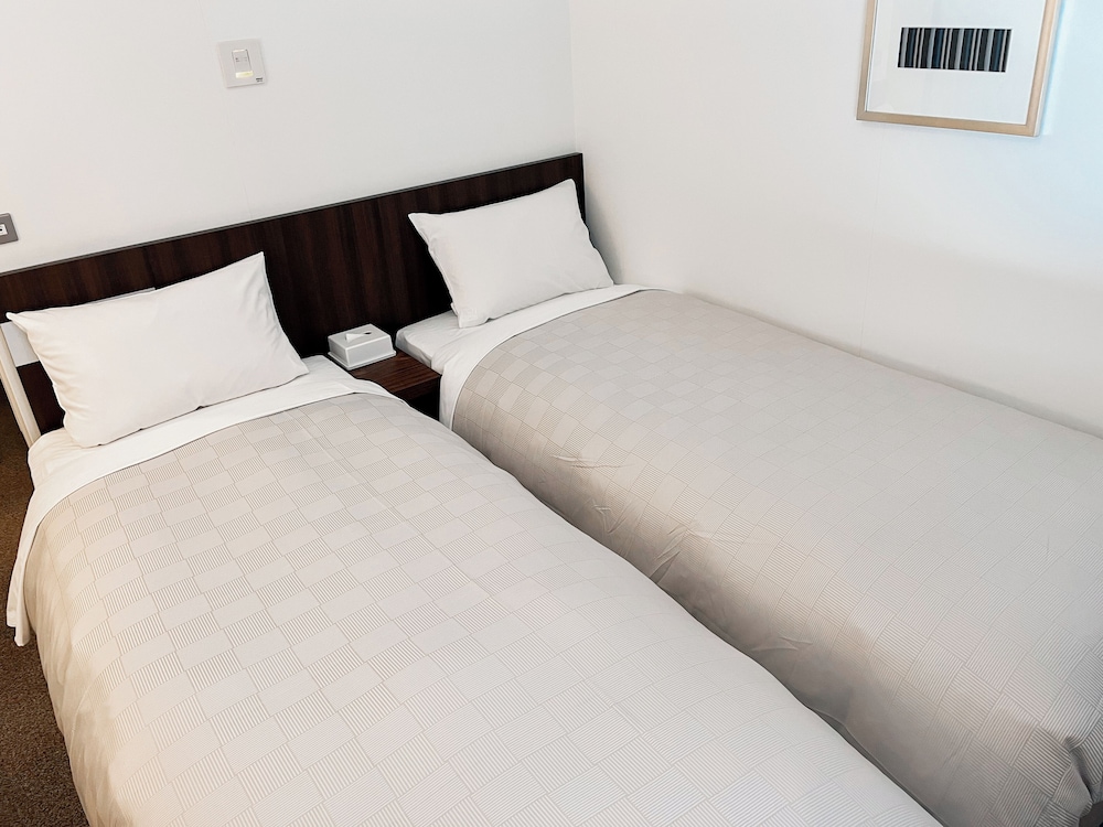Compact, Twin Beds