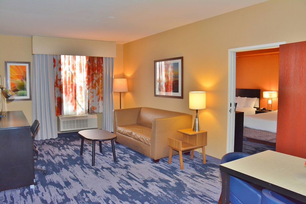 Fairfield Inn Suites By Marriott Grand Junction Downtown 35/51