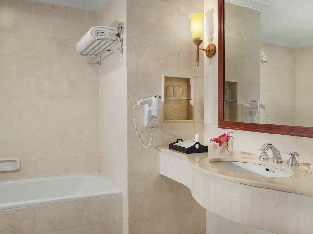 Grand Mercure Maha Cipta Medan Angkasa 17/69