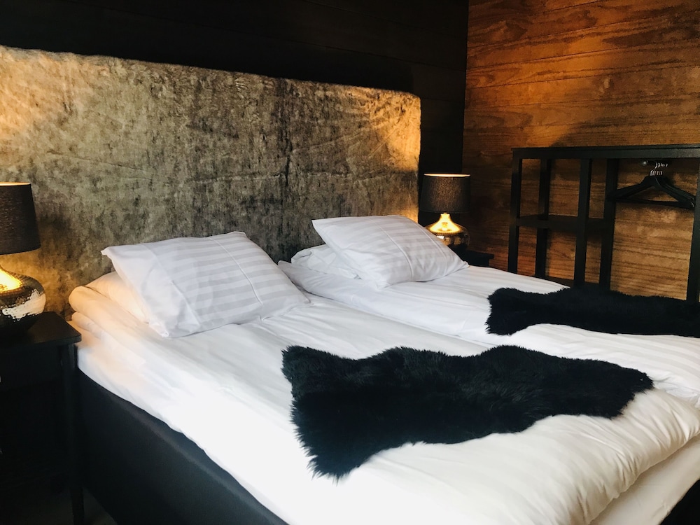2 Bedrooms, Apartment, Queen and Twin Beds, Sauna