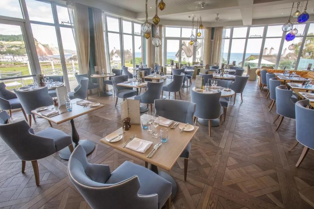 Sidmouth Harbour Hotel 52/64