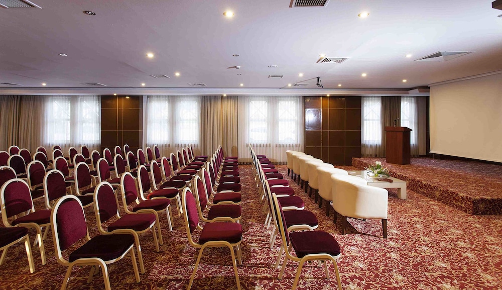 Polat Thermal Hotel 48/66