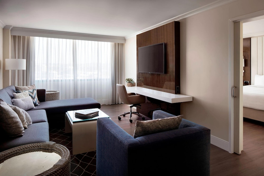 Irvine Marriott 33/54