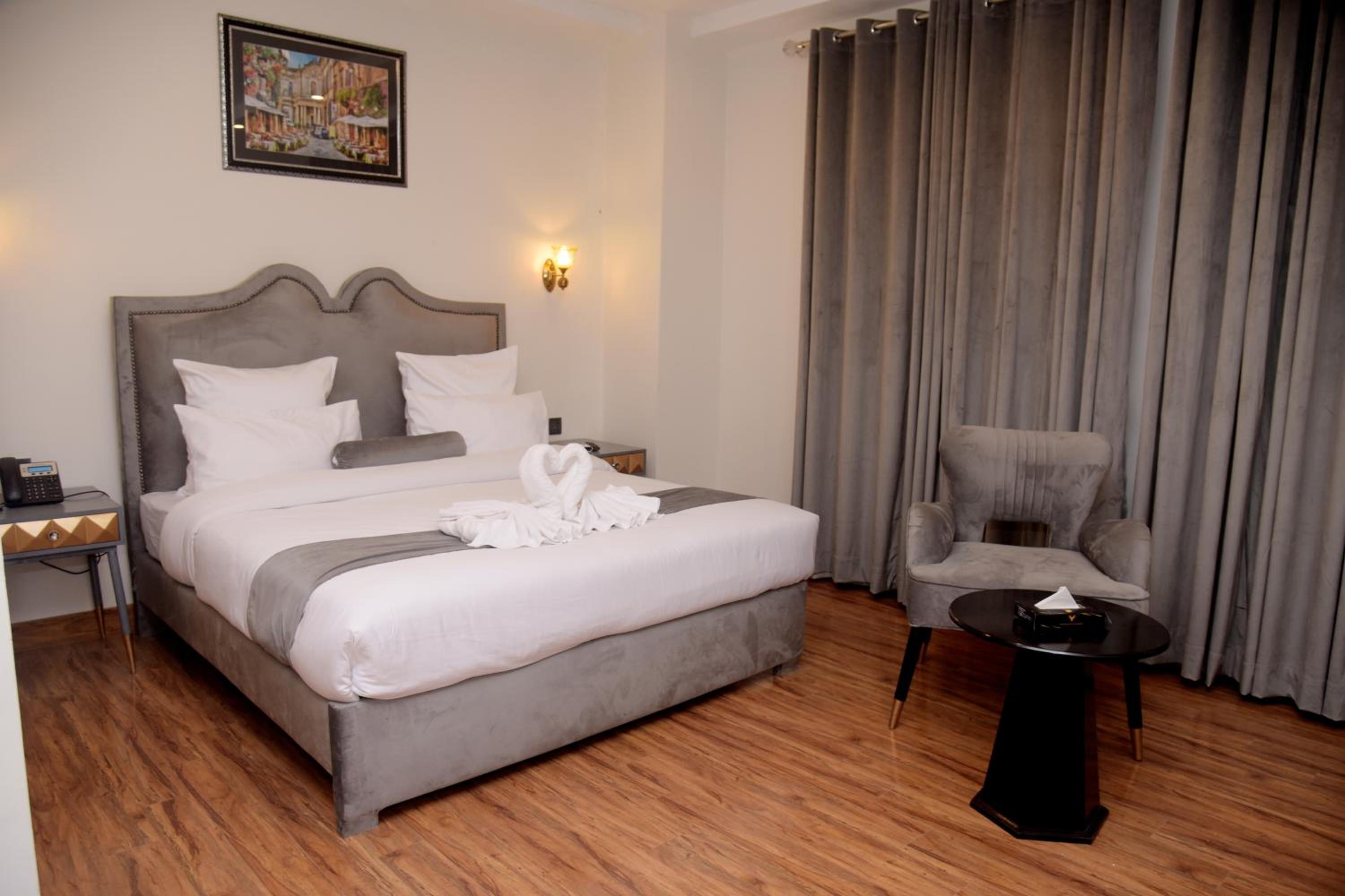 The Rich Hotel & Apartments 32/72