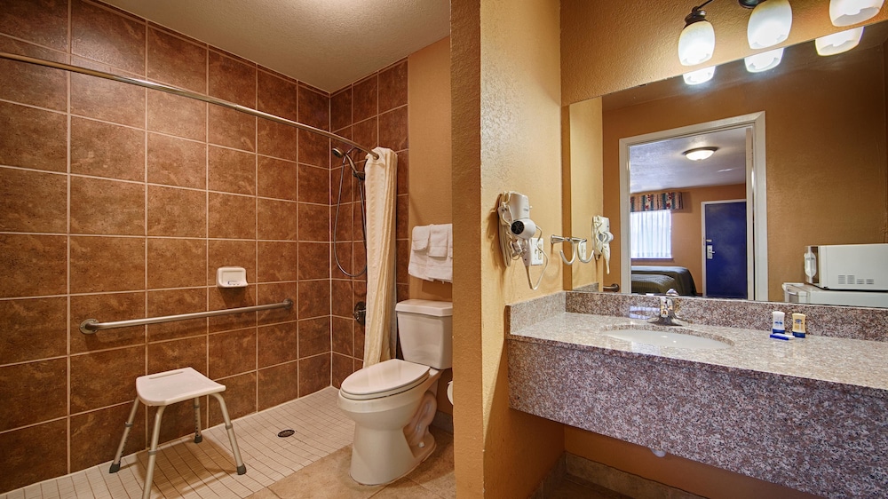 Best Western Post Oak Inn 17/37
