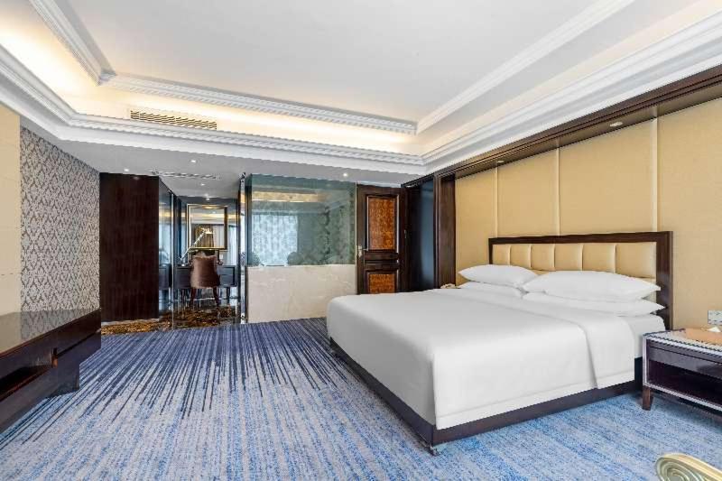Vienna South Railway Station Hotel 10/31