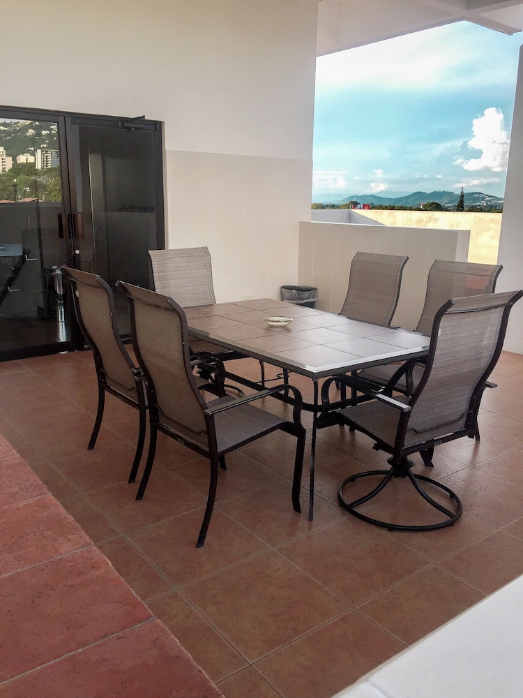 Suites Jardin Imperial 49/63