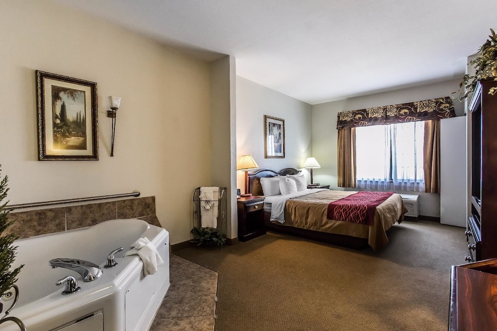 Quality Inn & Suites Guymon East 21/22