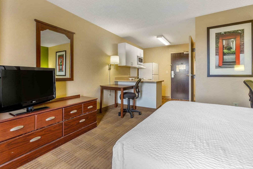 Extended Stay America Phoenix - Deer Valley 17/48