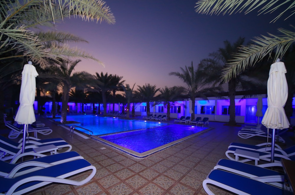 Fujairah Hotel and Resort 14/33